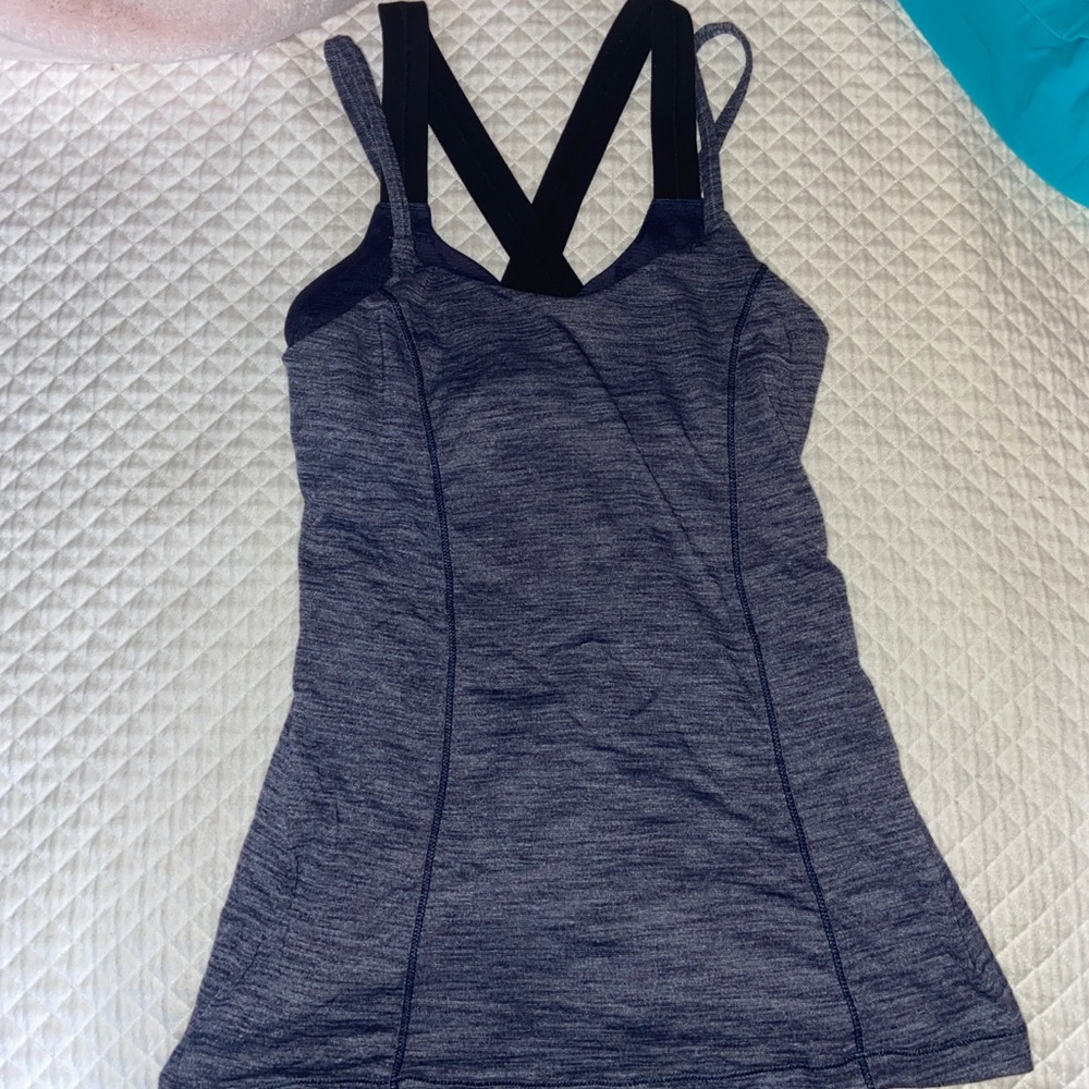 Lululemon  Run For Gold Tank - Picture 2 of 9
